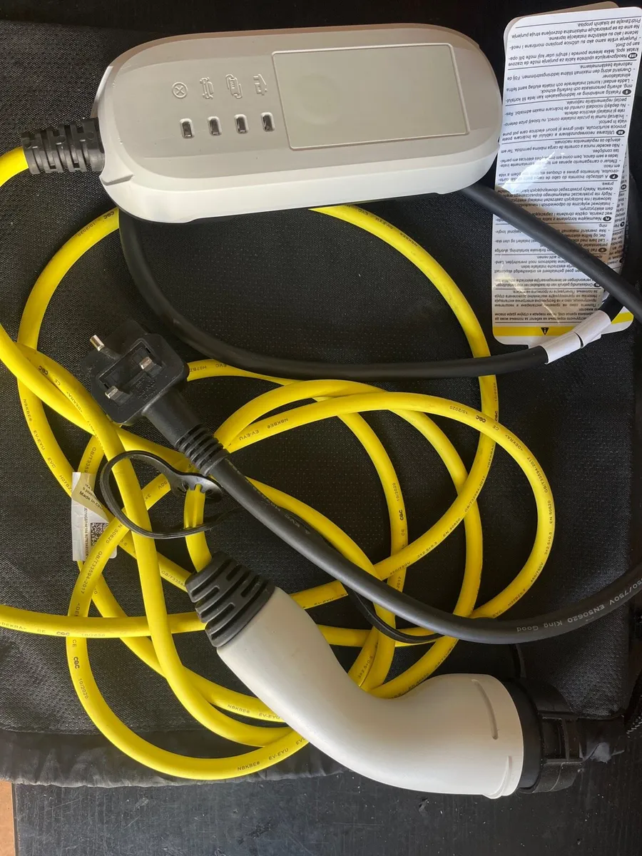 EV car charging cable - Image 1