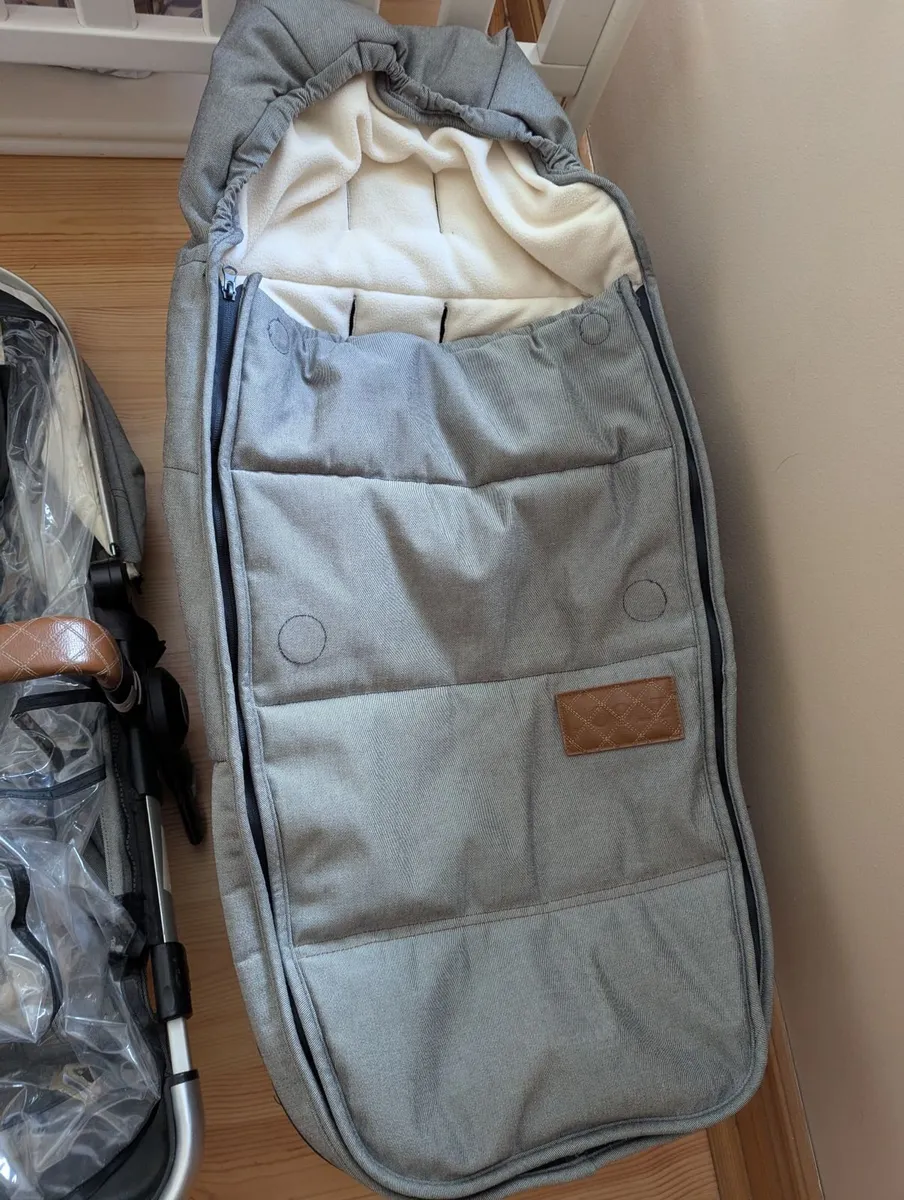 Travel system, Pram, Beside-me bed. - Image 4