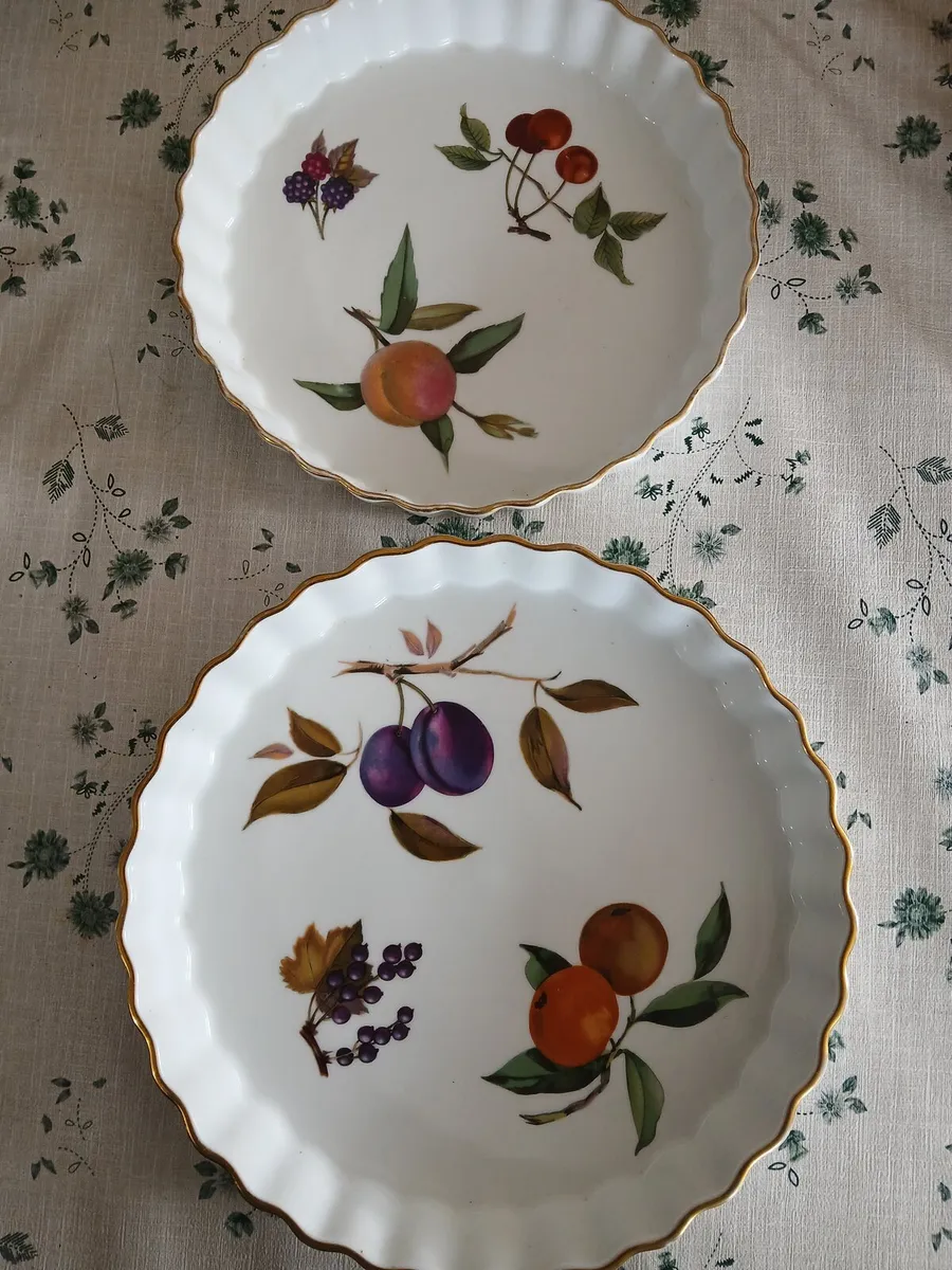 Royal Worcester flan dishes