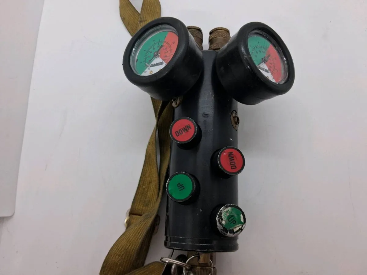 Postage - 7 x Paratech Air Lifting Bag Deadman MAX - Image 3