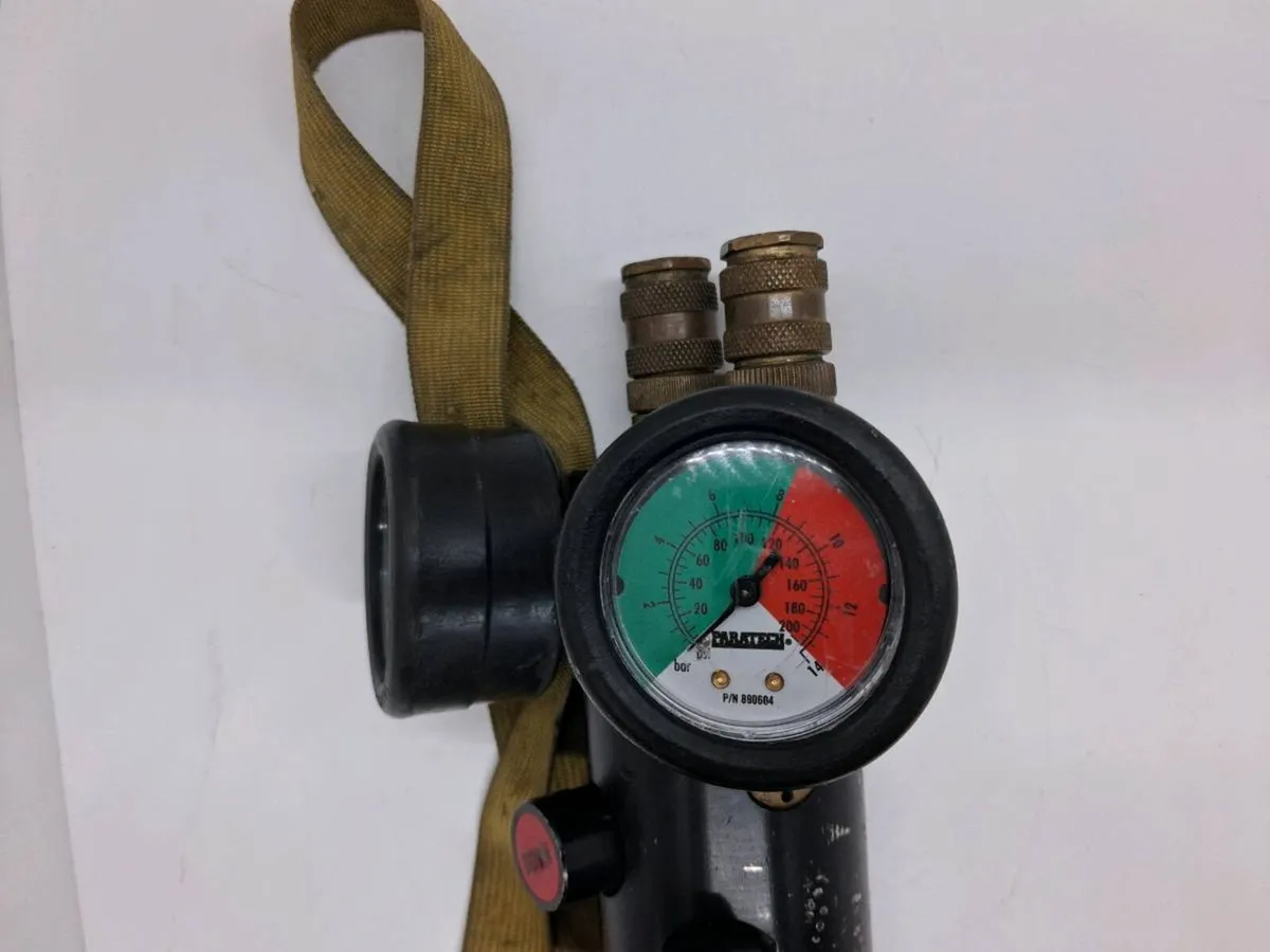 Postage - 7 x Paratech Air Lifting Bag Deadman MAX - Image 4