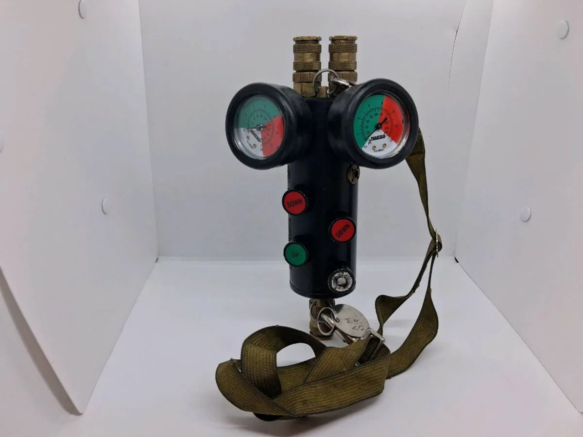 Postage - 7 x Paratech Air Lifting Bag Deadman MAX - Image 1