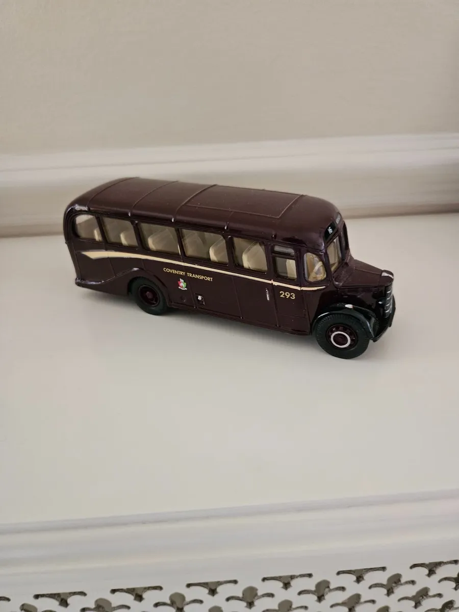 Corgi Bus - Image 1