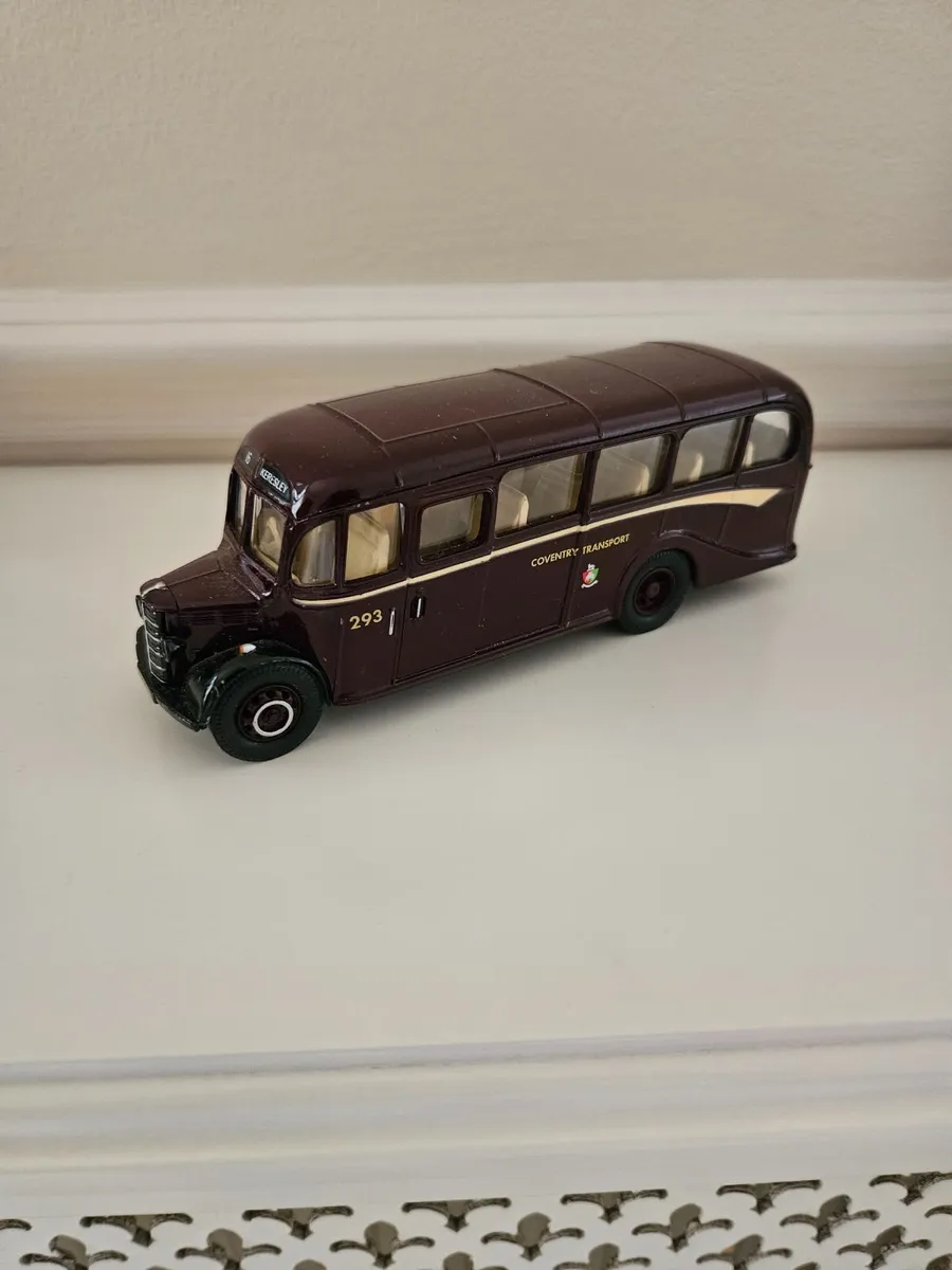 Corgi Bus - Image 2