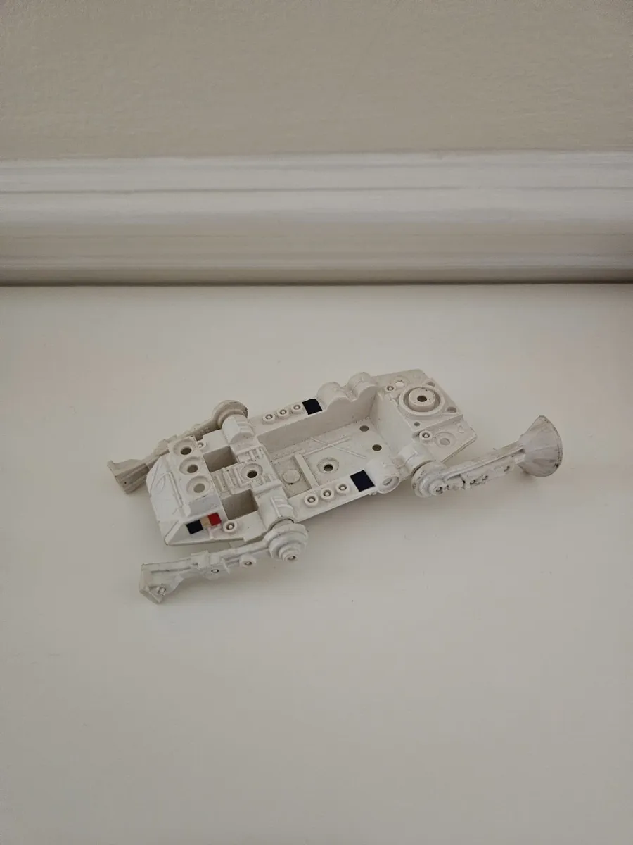 Vintage Star Wars Droid Factory Piece - Image 1