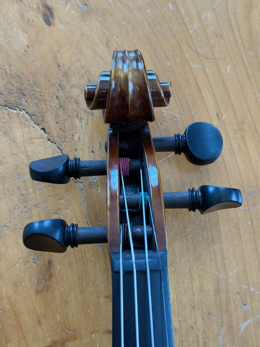 Violin - Image 3