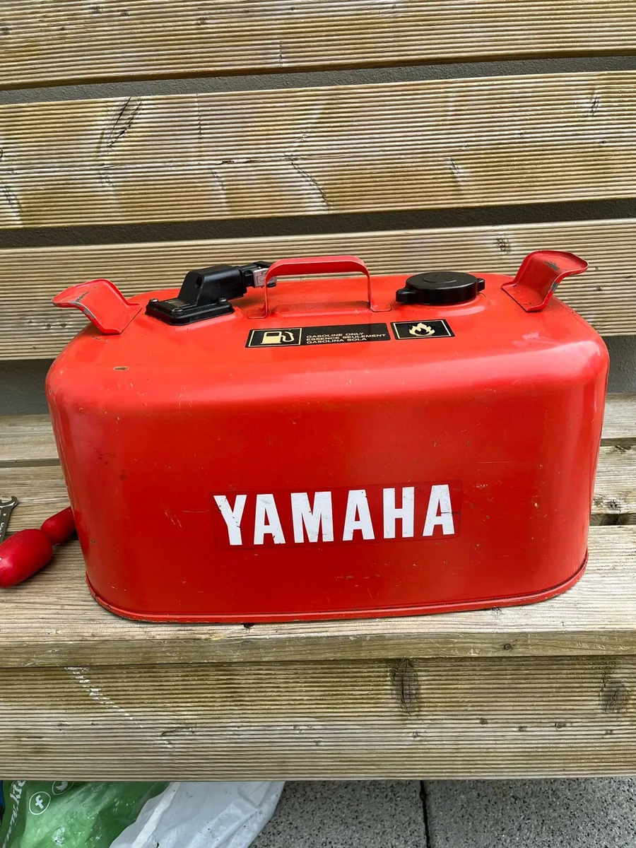 Outboard engine tank - Image 2
