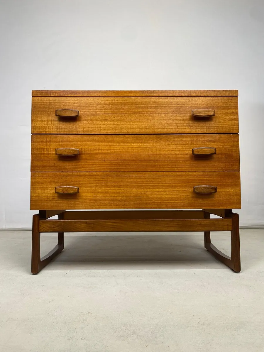 G Plan Mid Century Chest of Drawers - Image 1
