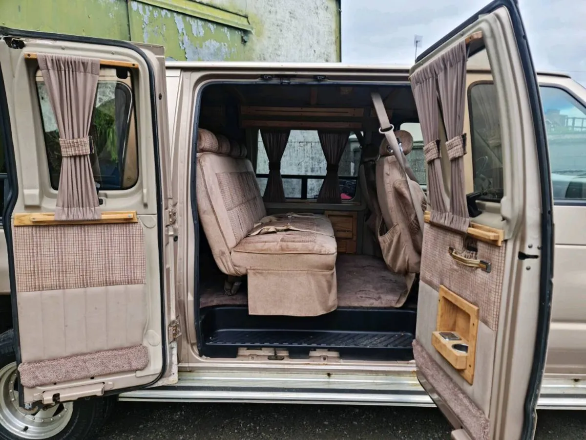 Ford Econoline @ Nissan 300zx - Image 3