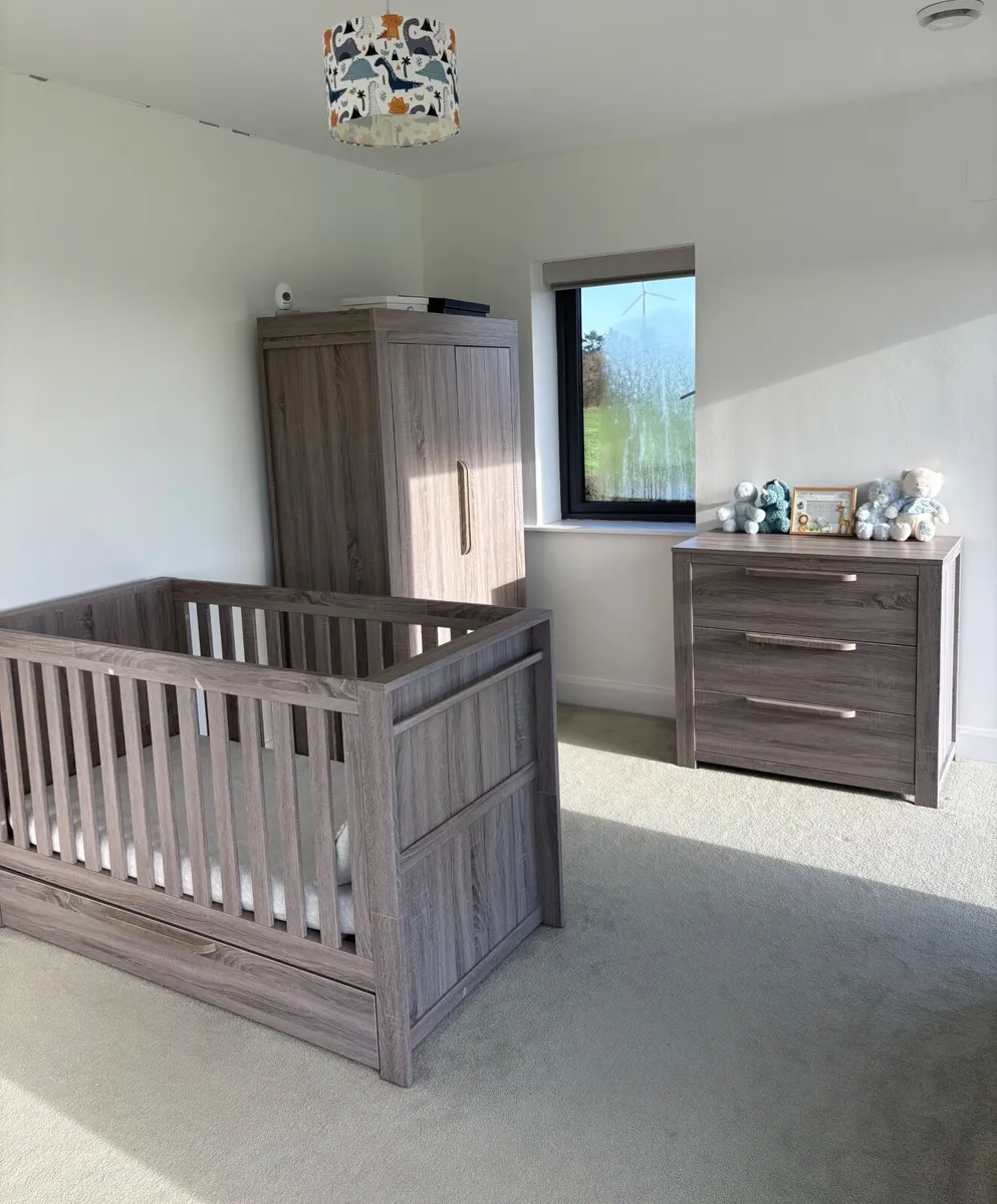 Mamas and Papas 3 Piece - Cotbed, Dresser Changer - Image 1