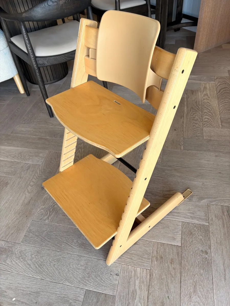 Stokke trip trap high chair - Image 1