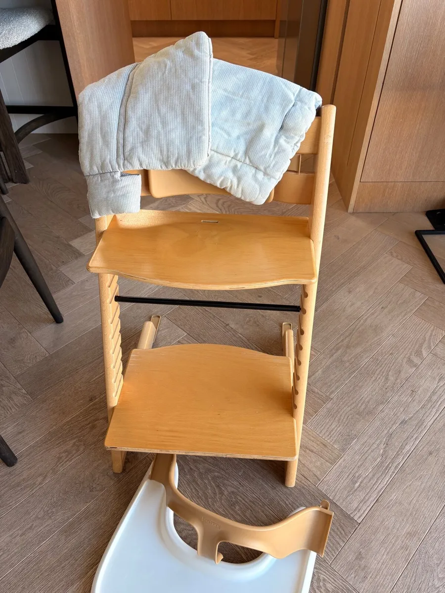 Stokke trip trap high chair - Image 4