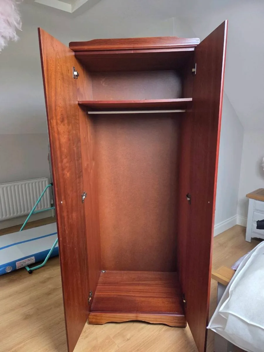 Wardrobe - Image 2