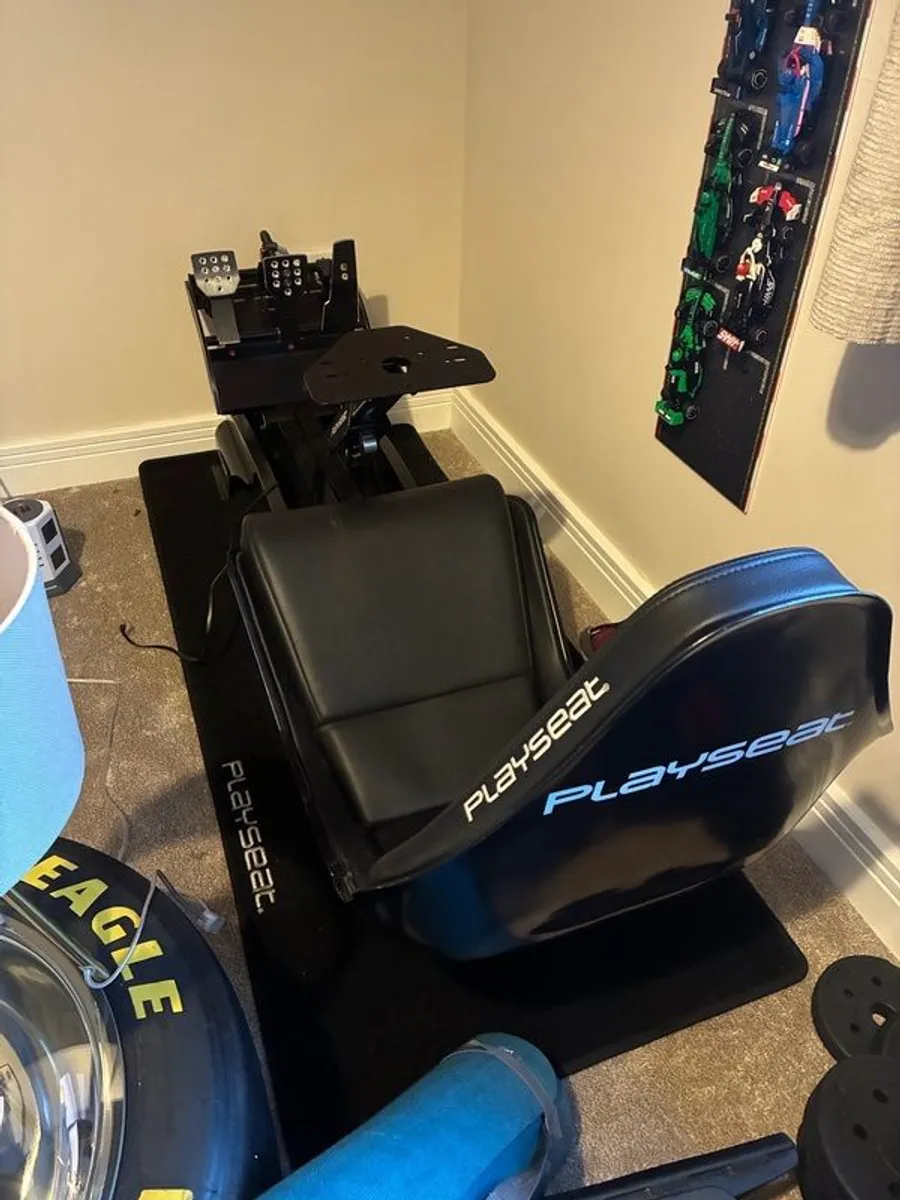 Full Sim Racing Rig - Playseat F1 + Fanatec V3 Pedals + TV - Image 3