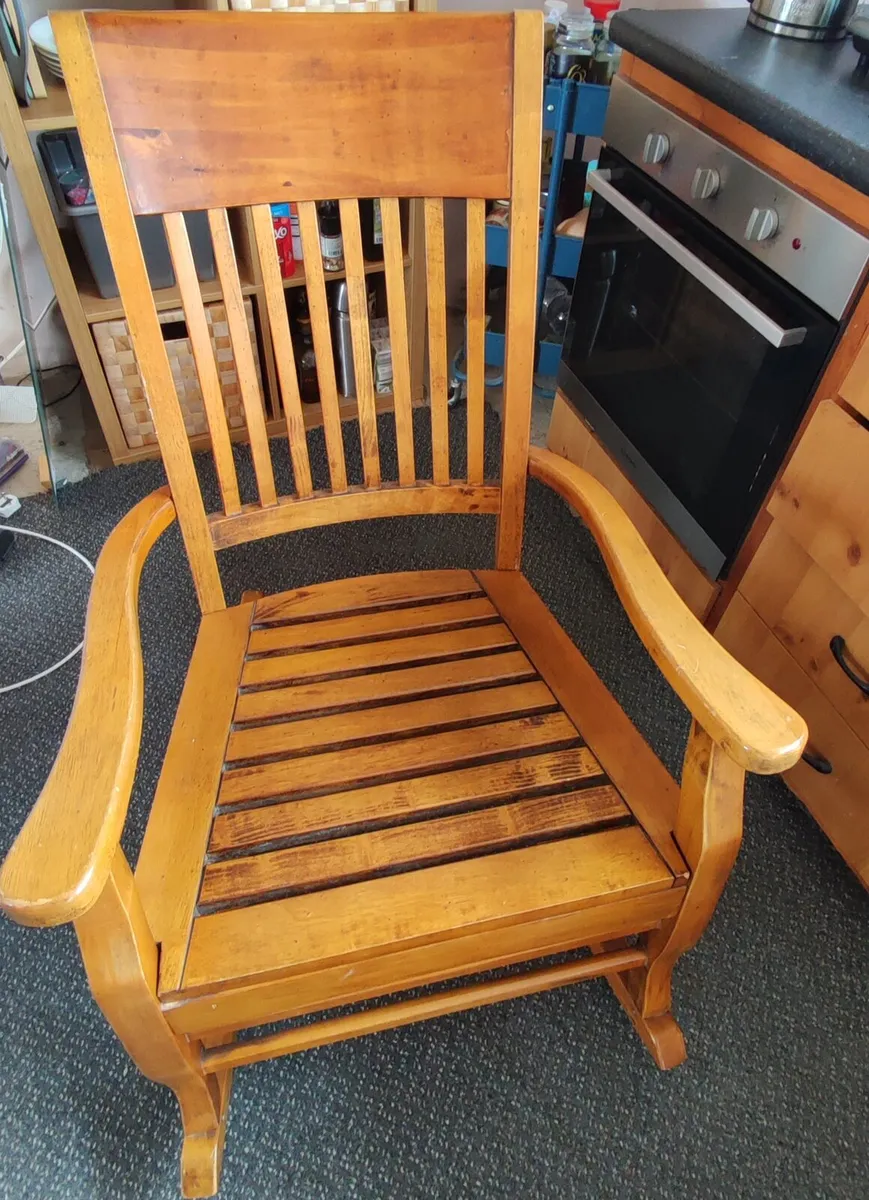 Rocking chair - Image 2