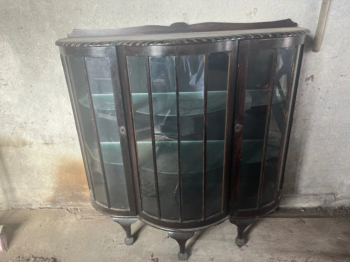 China Cabinet - Image 2