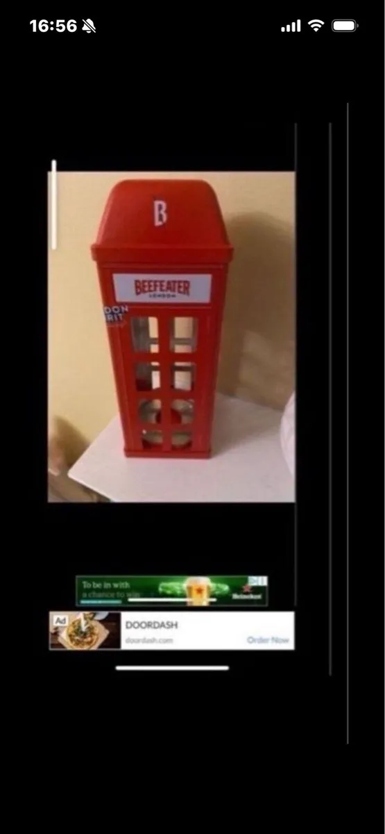 Very Rare Beefeater Metal Display Box - Image 3