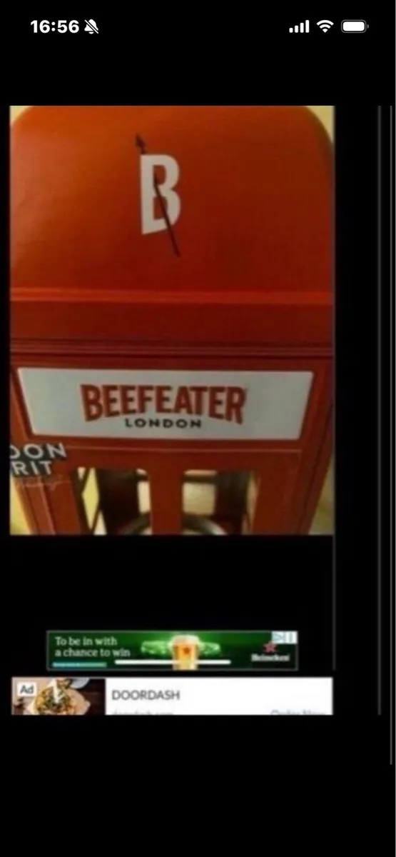 Very Rare Beefeater Metal Display Box - Image 4