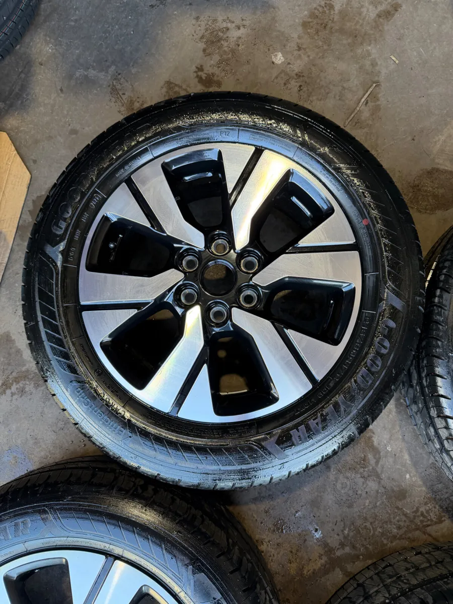 Transit/transporter alloy wheels 6 stud - Image 4