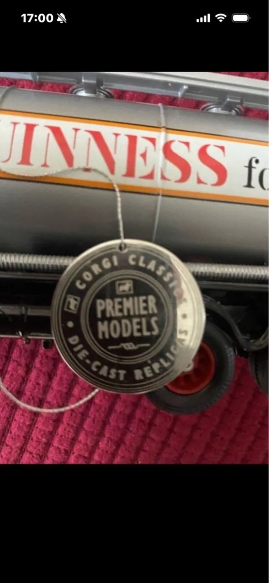 Limited Edition Corgi Guinness Delivery Truck - Image 4