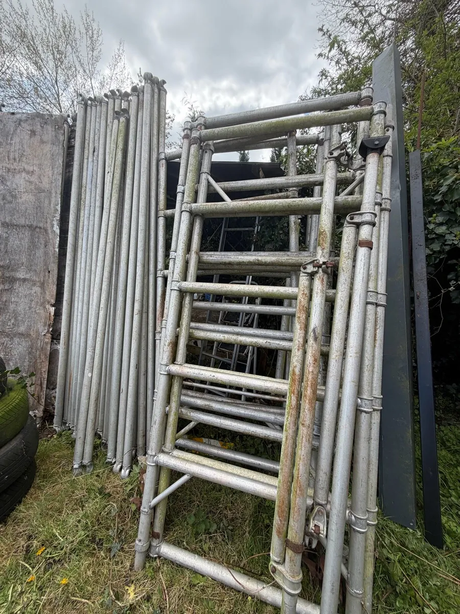 Scaffolding for Sale Frames & Poles (aluminium) - Image 2