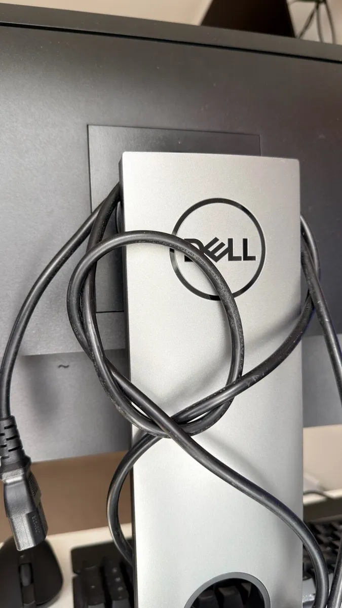 Monitor, Keyboard & Mouse - Image 4