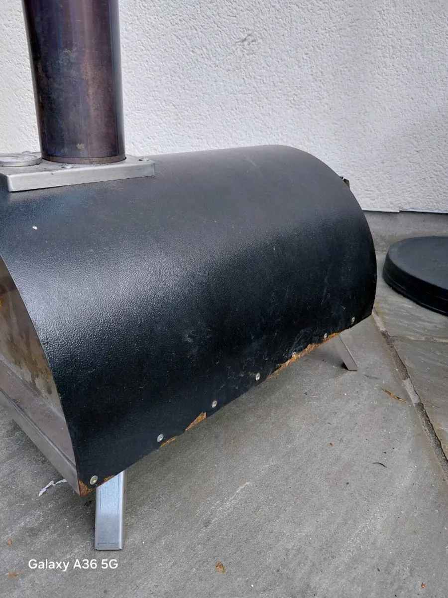 Outdoor backgarden Al Fresco Pizza oven. - Image 2