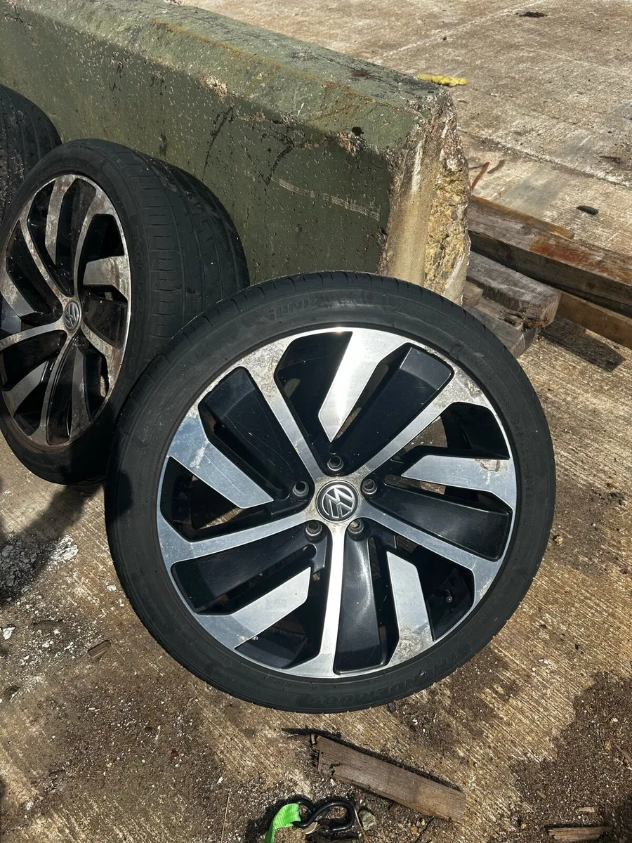 Genuine VW 19inch alloys - Image 1