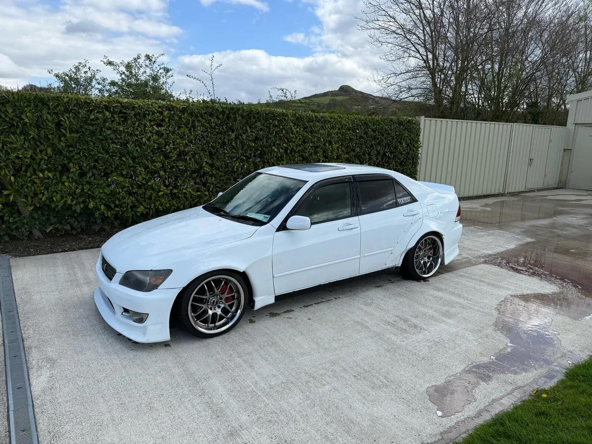 Lexus is200 sport turbo - Image 2