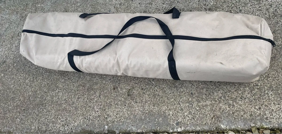 Sun canopy - Image 1