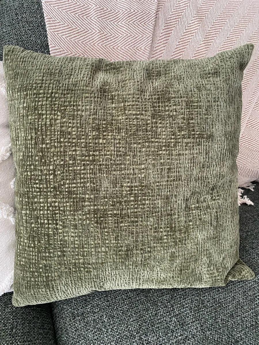 Couch cushions - Image 2