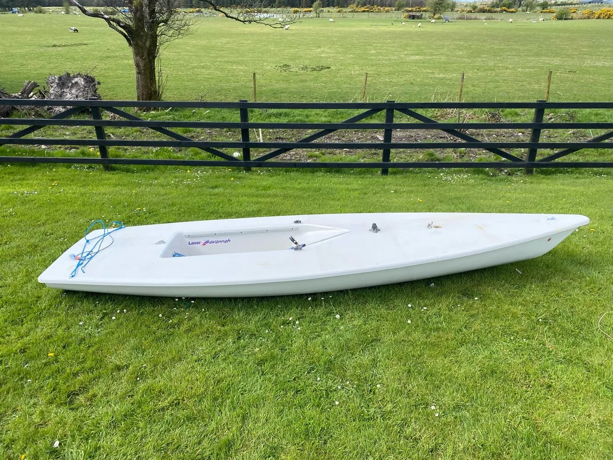 Laser sailing dinghy - Image 2
