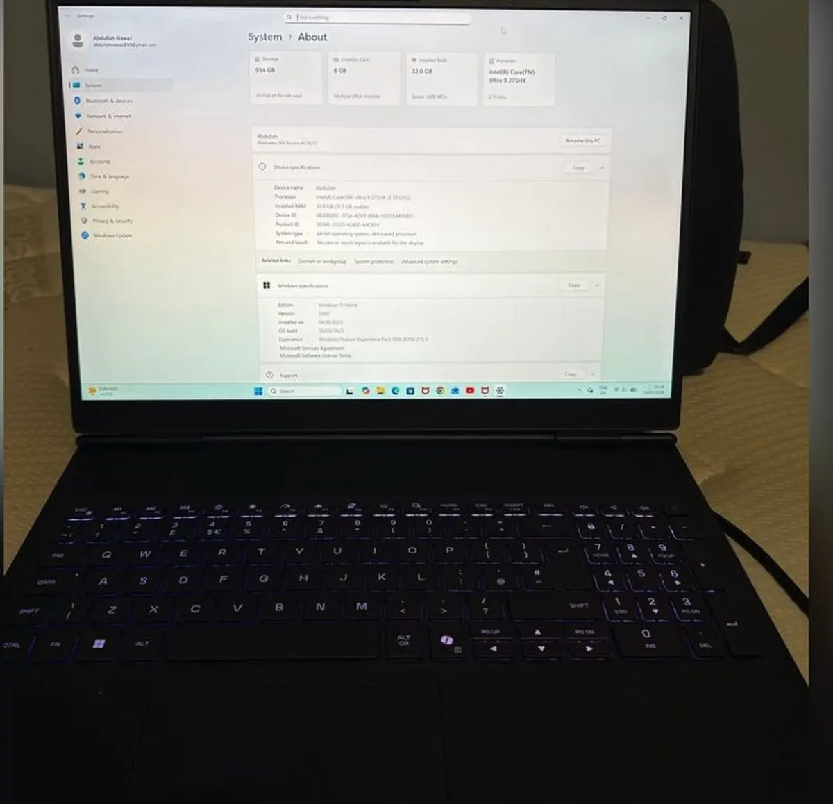 Laptop Gaming with mouse keyboard - Image 1