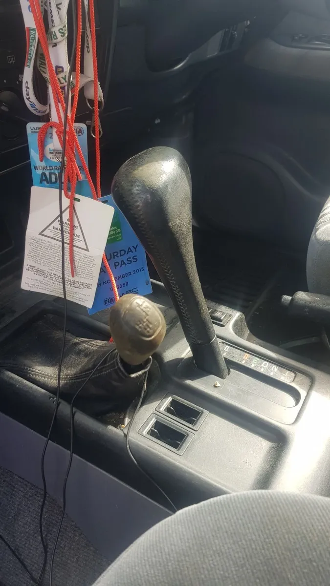 Toyota Land Cruiser 2002 - Image 2