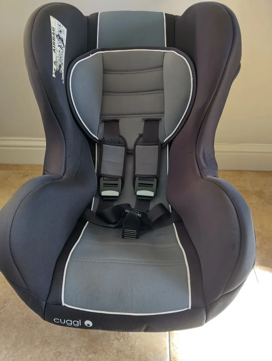 Car seat - Image 1