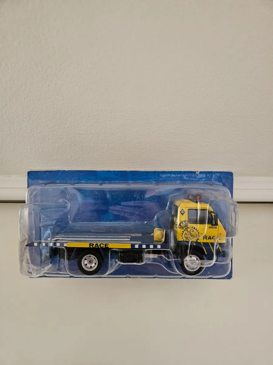 Corgi Atlas Car Transporter Recovery Truck - Image 1