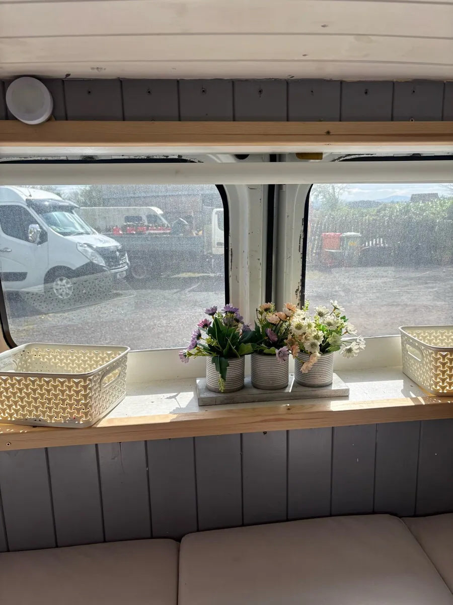 Camper van - Image 4