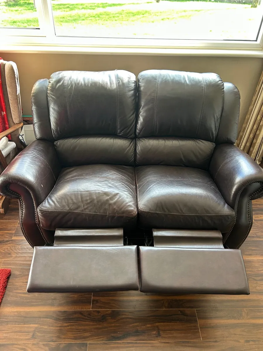 2 Seater Leather Recliner - Image 3