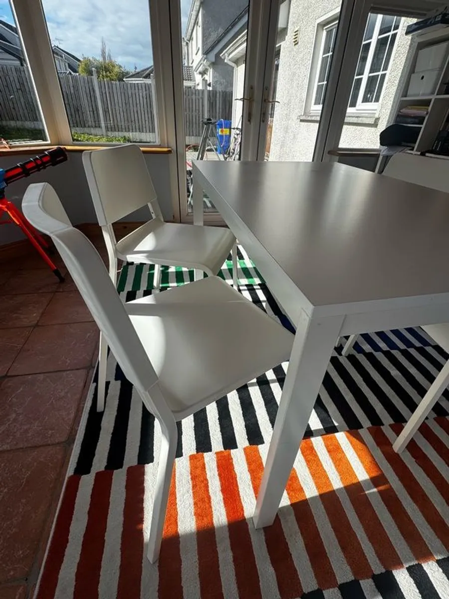 Extendable Dining table & Chairs. - Image 2