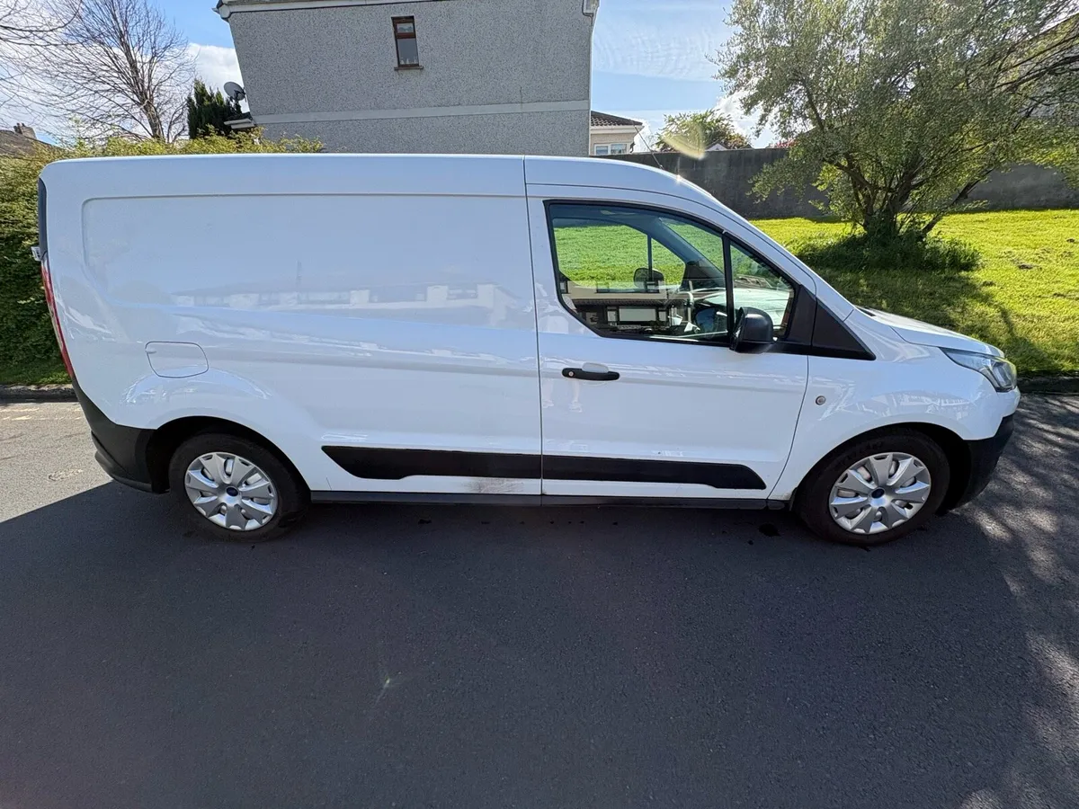 Ford Transit Connect LWB 1.5L - Image 2