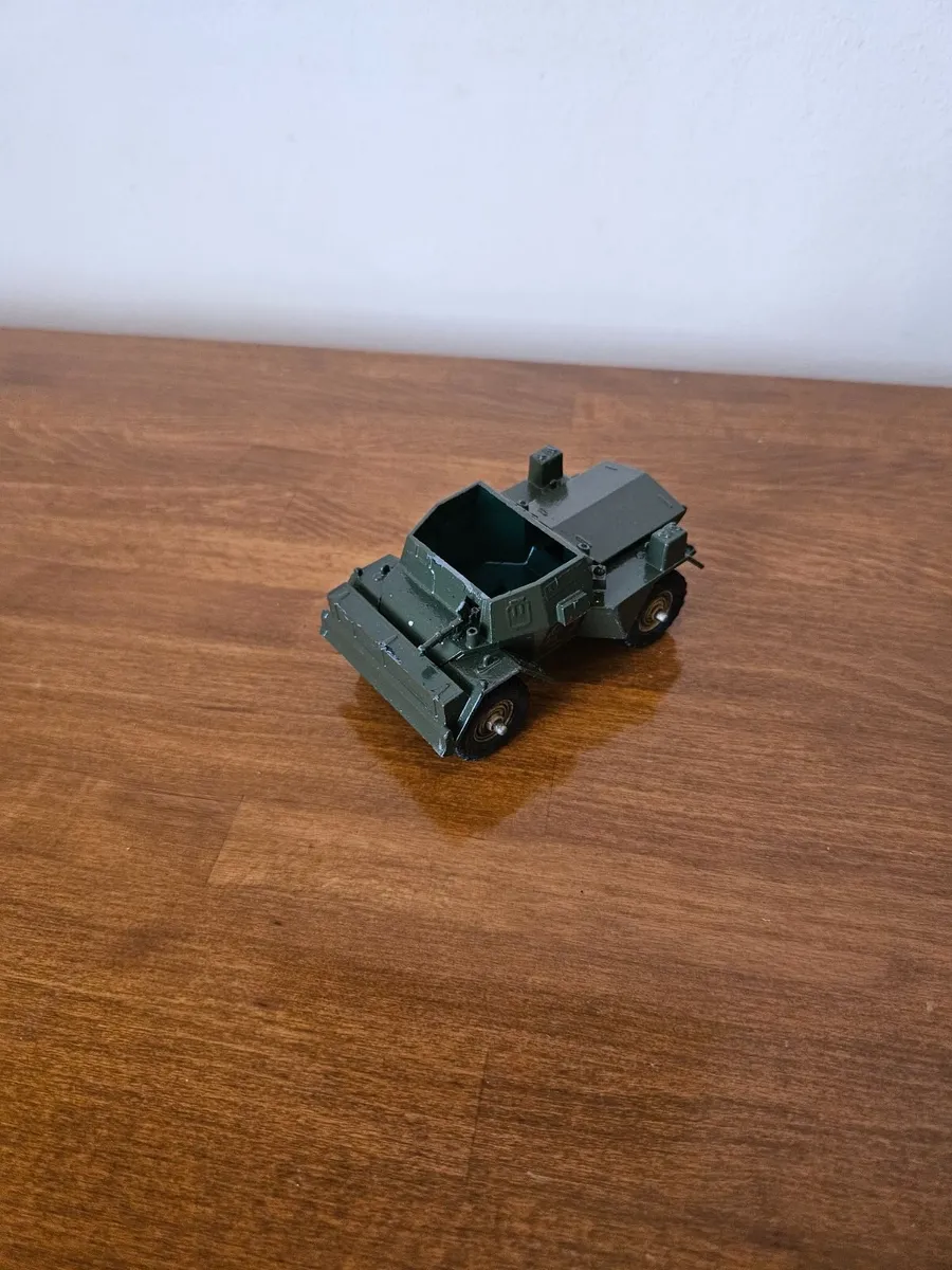 Britain's 1970's Armoured Car - Image 2