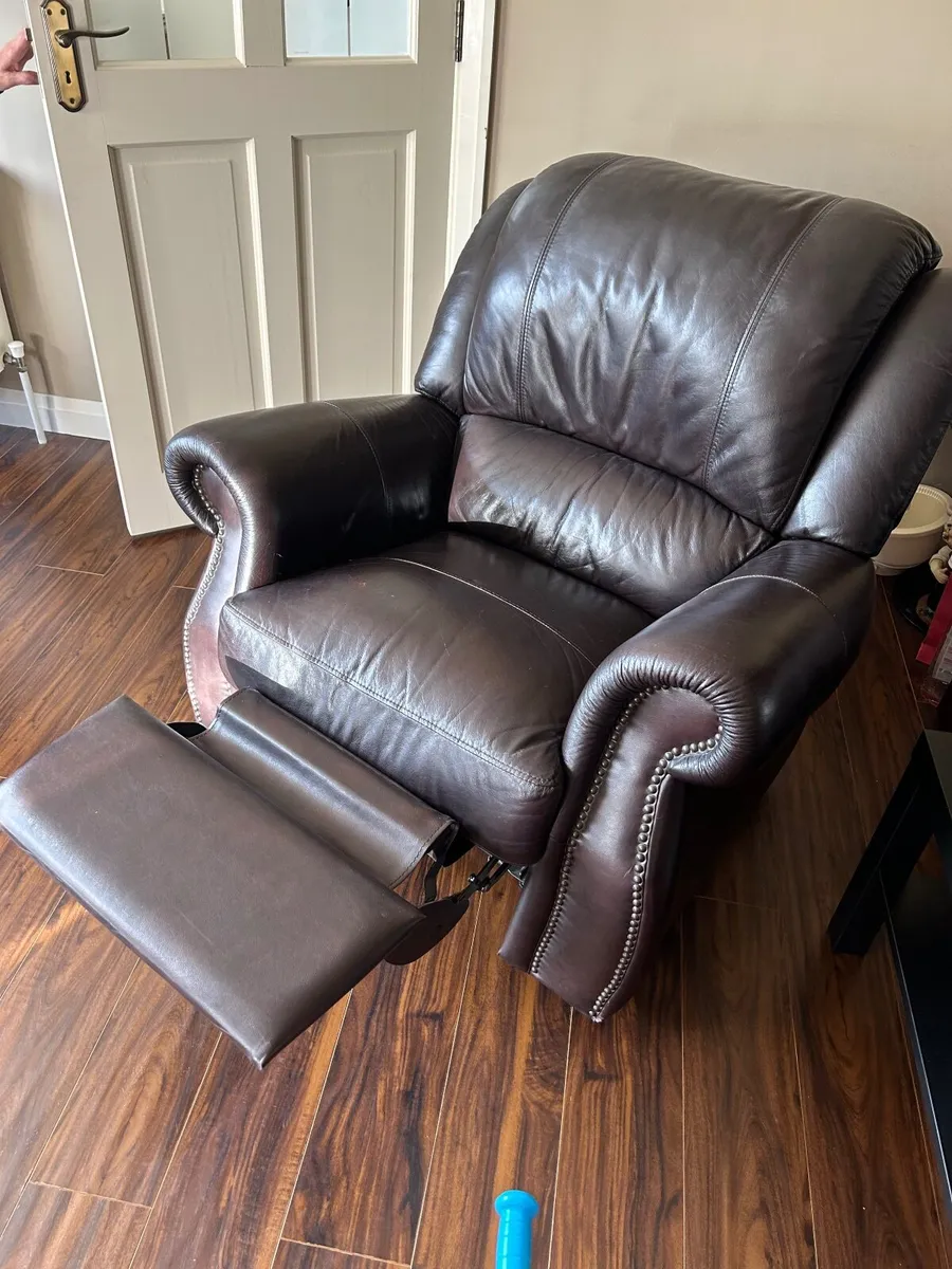 Leather 2-Seater Couch & matching Armchair - Image 3