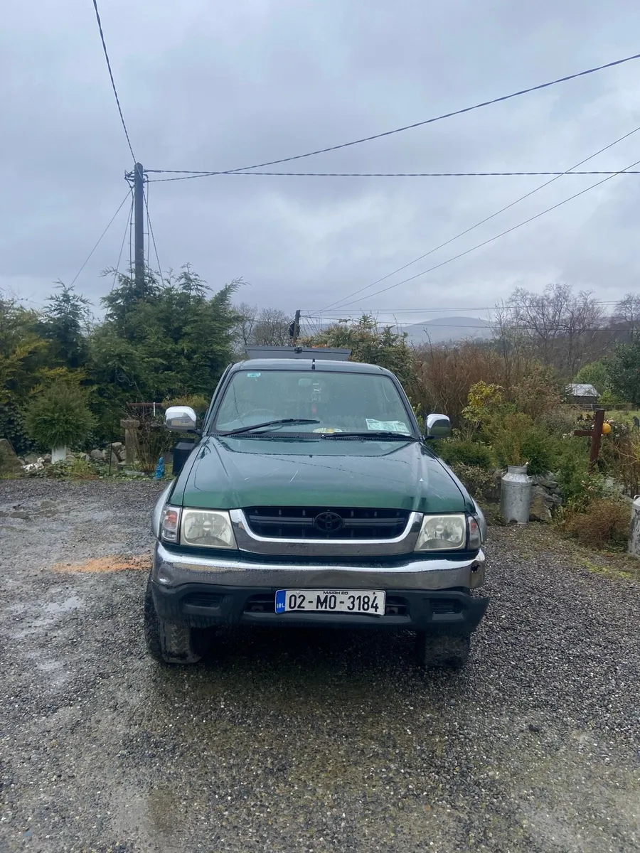Toyota Hilux - Image 3