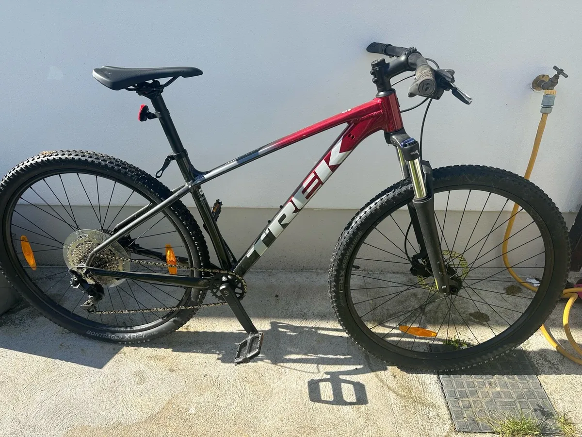 Trek Marlin 6 Gen 3 - Image 1