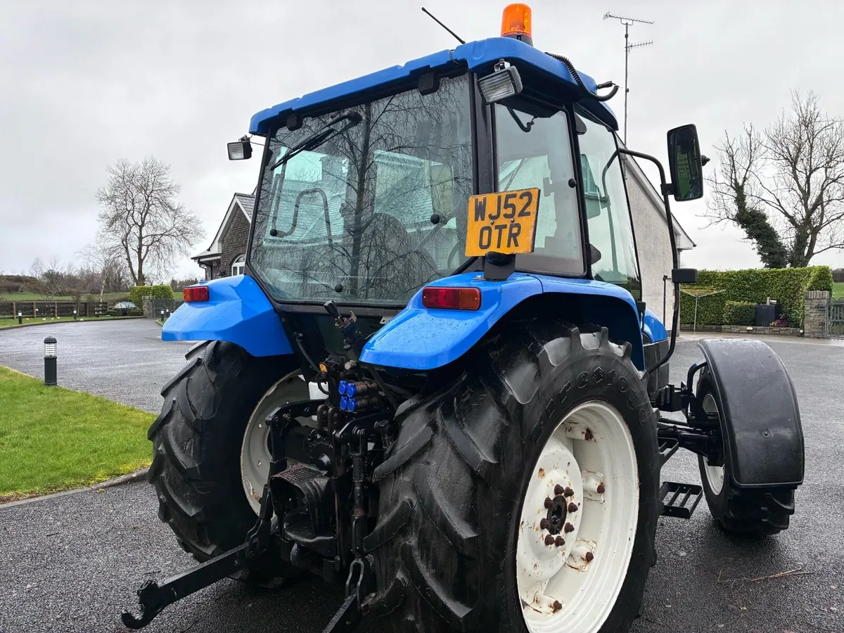 NewHolland Tractor - Image 4