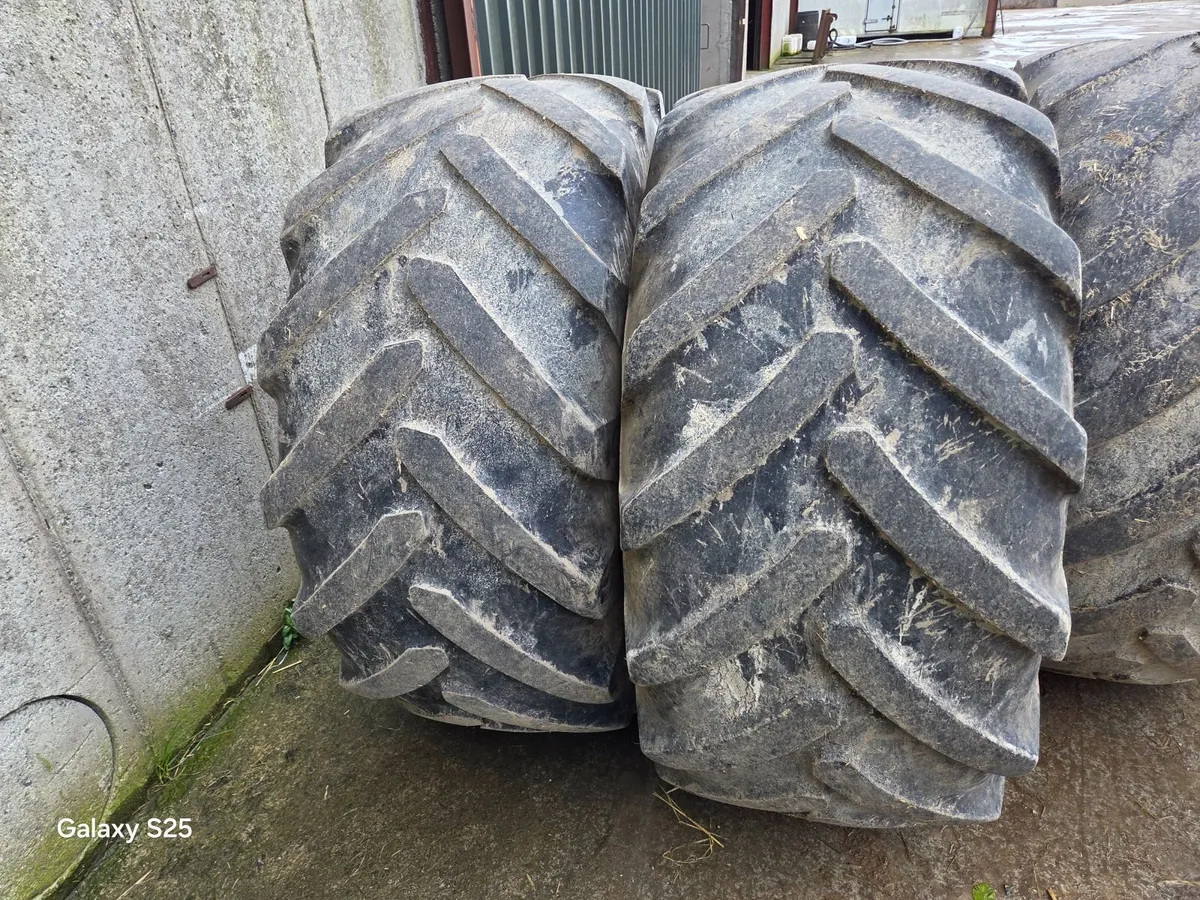 620/70 michellin tyres - Image 4