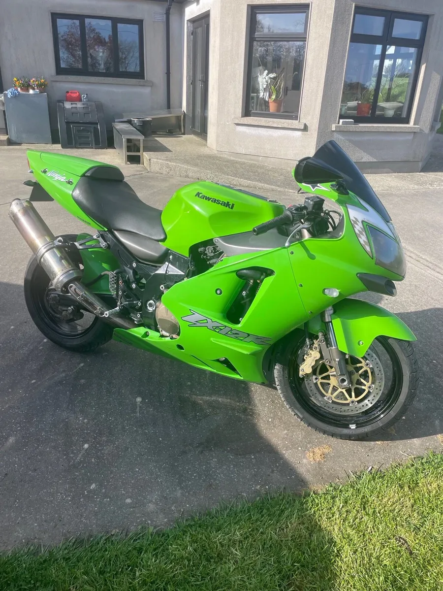 Kawasaki ZX12R - Image 1