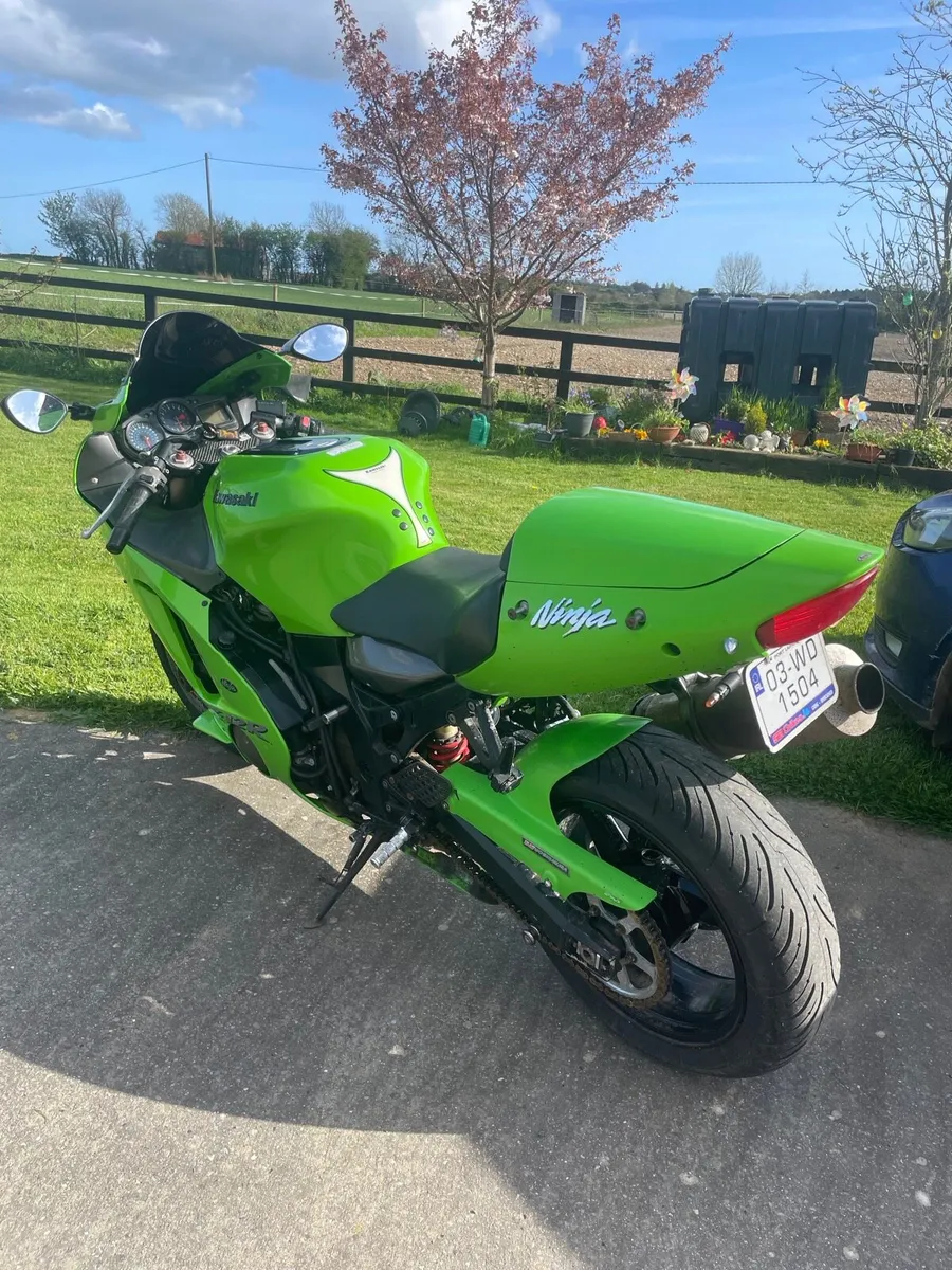 Kawasaki ZX12R - Image 2