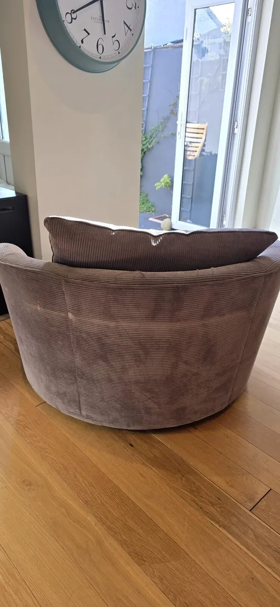 Harvey Norman Swivel chair - Image 3