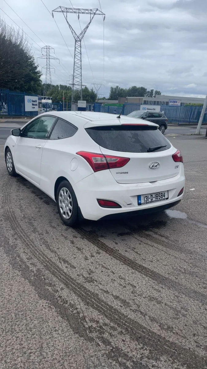 Hyundai I30 van - Image 3